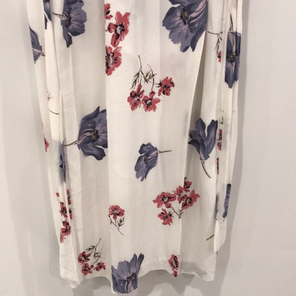 BARDOT Cold-Shoulder Floral Faux-Wrap Dress - Picture 6 of 9